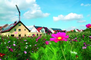<em>Während in der Landeshauptstadt München, nach vielen Jahren steil ansteigender Kaufpreise, im Halbjahresvergleich bis Herbst 2022 teils bereits leichte Preiskorrekturen nach unten beobachtet werden konnten, haben sich die Preiszuwächse im Münchner Umland meist spürbar abgeschwächt.</em>